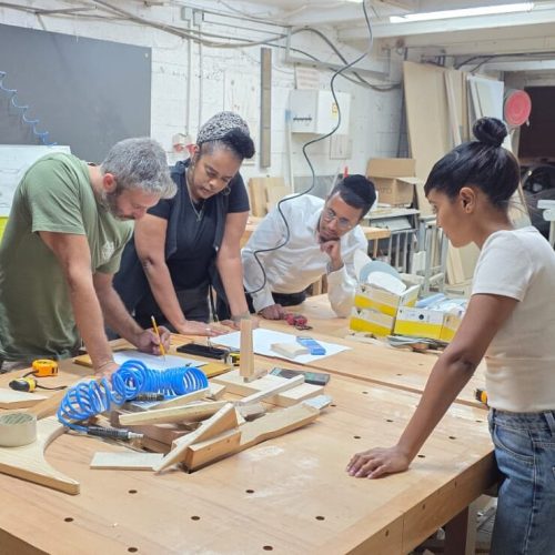 סדנת נגרות קבוצתית או משפחתית